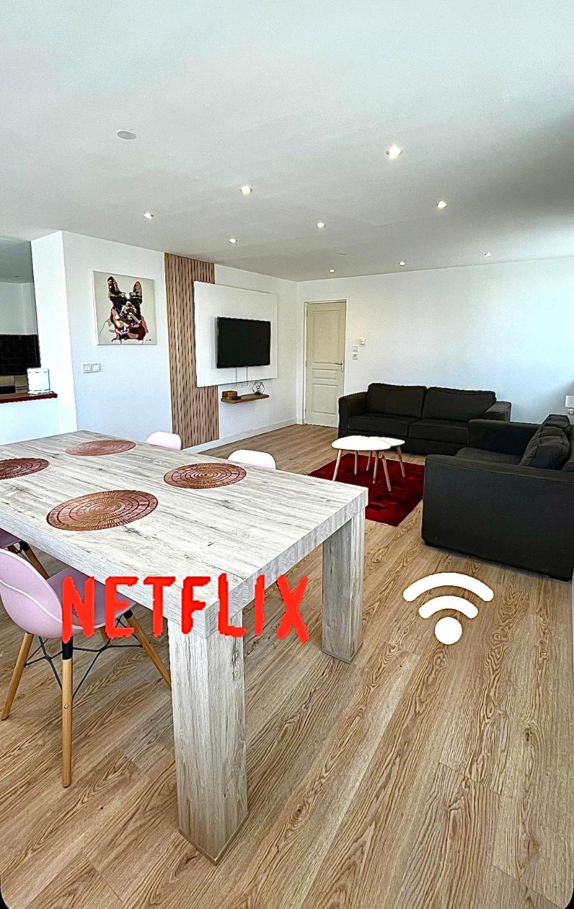 Grande Chambre Dans Loft A Deux Pas De La Plage ダンケルク エクステリア 写真